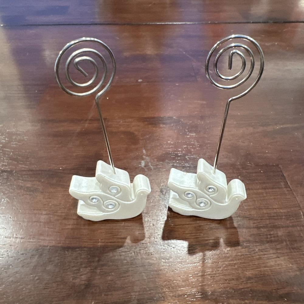 2‎ Dove Place Card Holders
